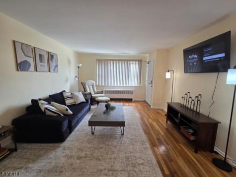 11 Wedgewood Drive Verona NJ 07044