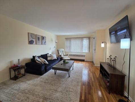 11 Wedgewood Drive Verona NJ 07044