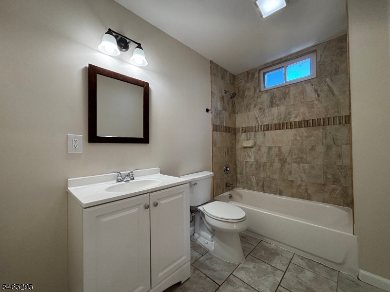 225 Ripley Place Elizabeth NJ 07206