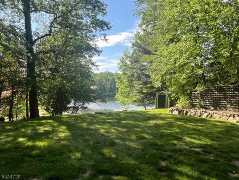 11 Crystal Road Mountain Lakes NJ 07046