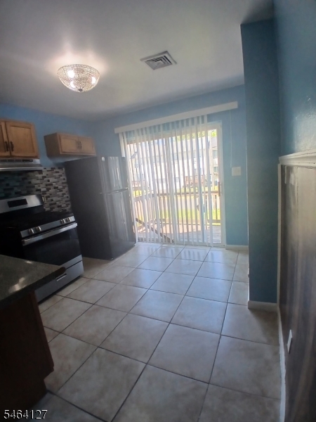 21 Holland Street Newark NJ 07103