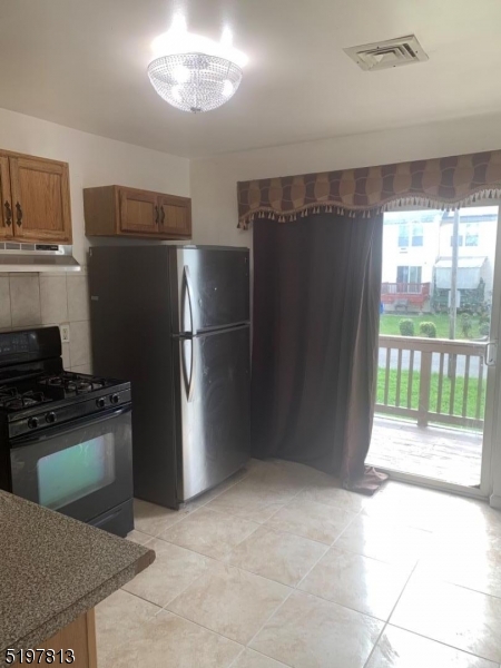 21 Holland Street Newark NJ 07103