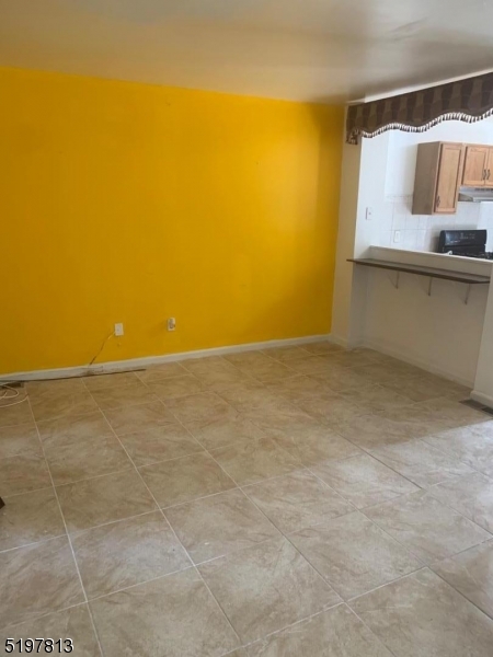 21 Holland Street Newark NJ 07103