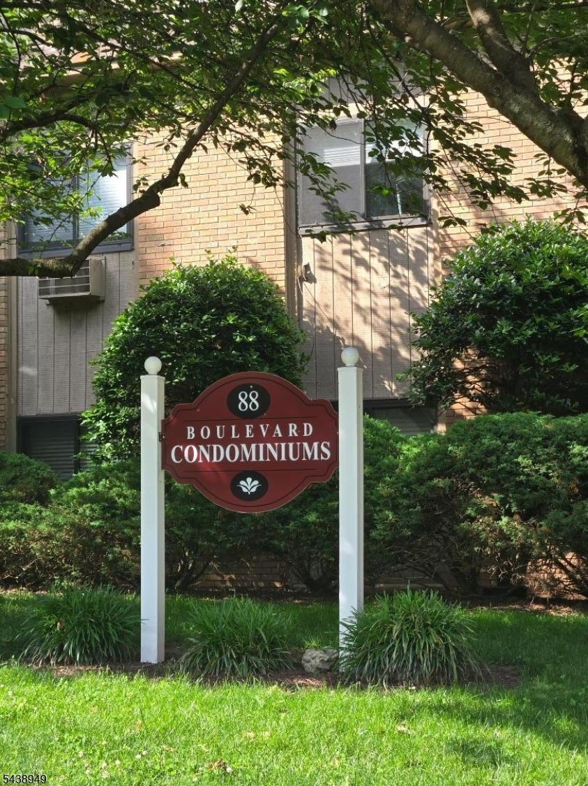 88 Boulevard Passaic NJ 07055