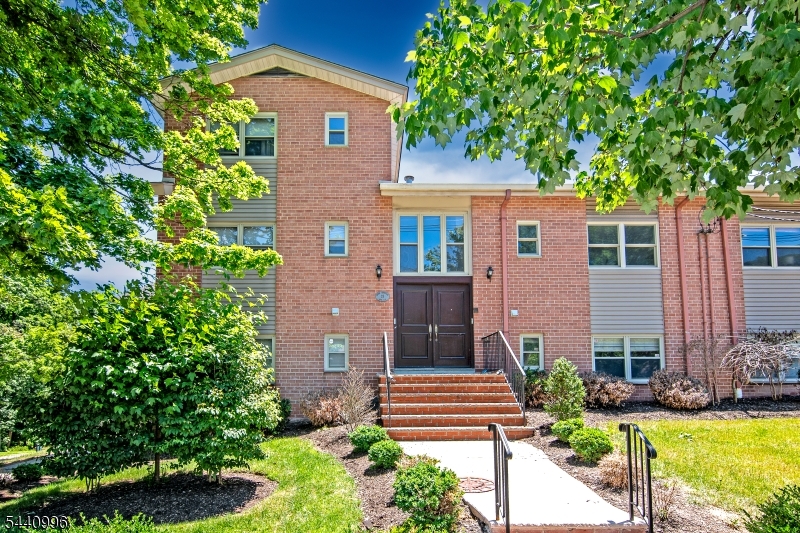 29 Upper Mountain Avenue Montclair NJ 07042