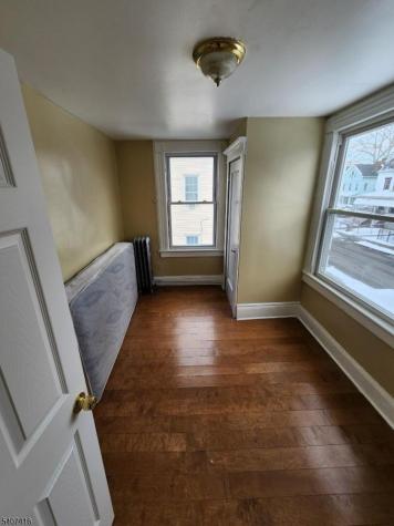 143 S Clinton Street East Orange NJ 07018