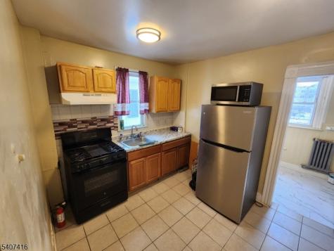 143 S Clinton Street East Orange NJ 07018