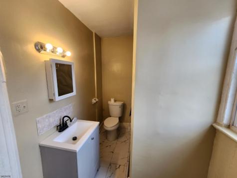 143 S Clinton Street East Orange NJ 07018