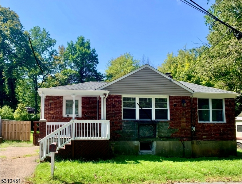 8 Lakeland Drive Hopatcong NJ 07843