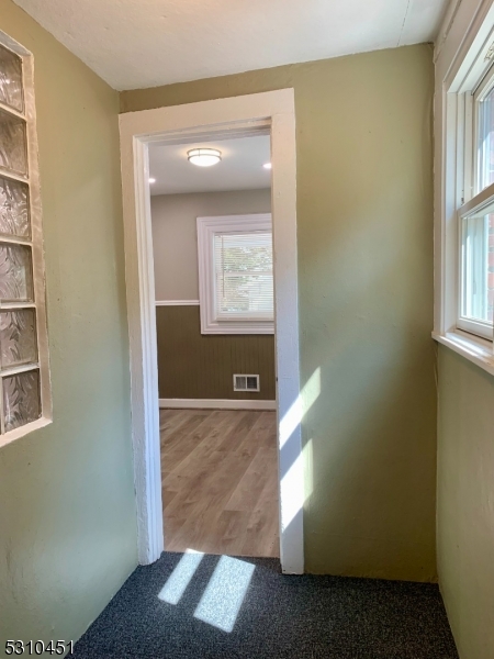 8 Lakeland Drive Hopatcong NJ 07843