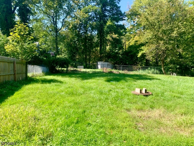 8 Lakeland Drive Hopatcong NJ 07843