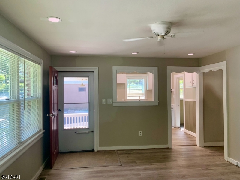 8 Lakeland Drive Hopatcong NJ 07843