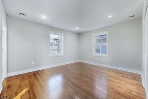 46 Eppirt Street East Orange NJ 07018