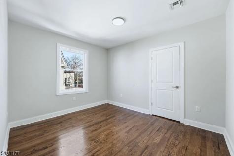 46 Eppirt Street East Orange NJ 07018