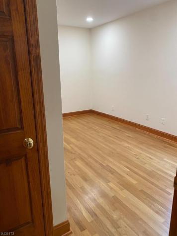 4 Hamilton Avenue Lodi NJ 07644