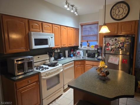 9 Schuyler Court Kearny NJ 07032