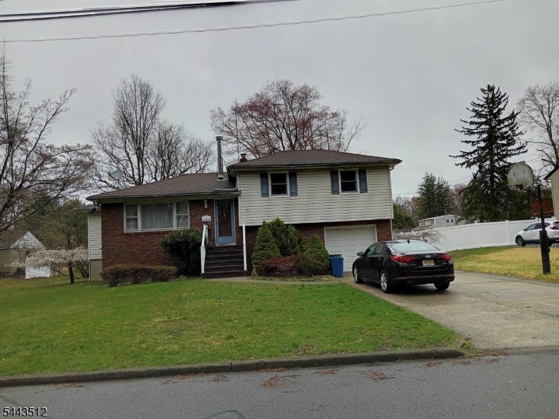 74 Roosevelt Street Pequannock NJ 07440