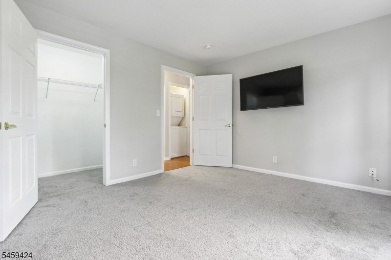 156 Old Farm Drive Allamuchy NJ 07838