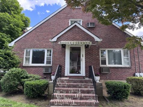816 Kingsland Lane Fort Lee NJ 07024