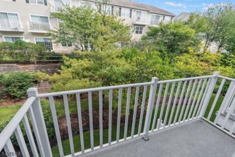 260 Riverwalk Way Clifton NJ 07014
