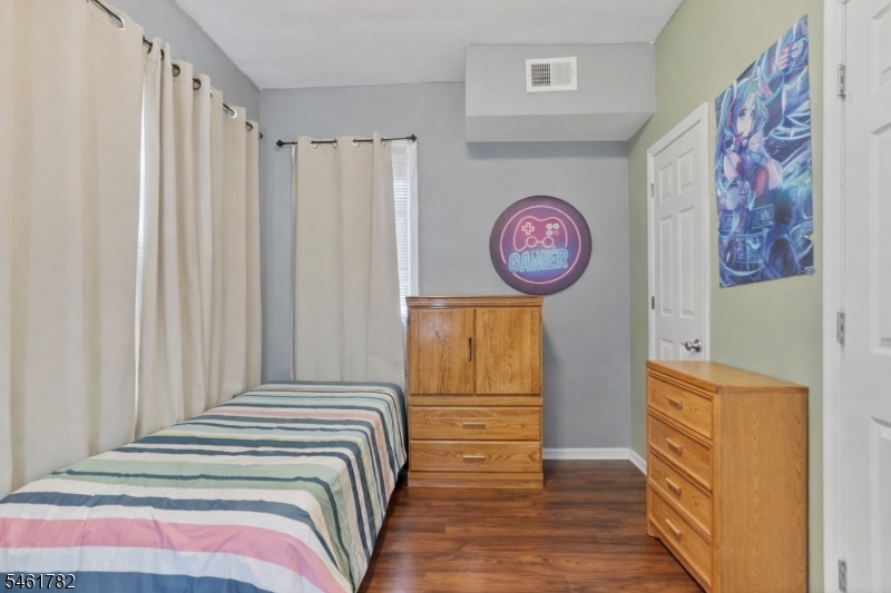 105 Huntington Terrace Newark NJ 07112
