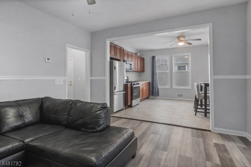 105 Huntington Terrace Newark NJ 07112