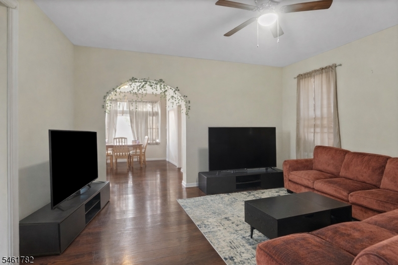 105 Huntington Terrace Newark NJ 07112