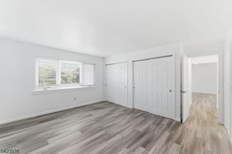 23 Renaissance Drive Clifton NJ 07013