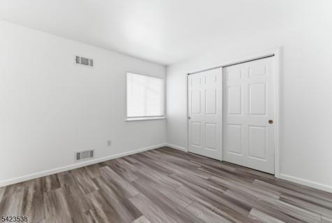 23 Renaissance Drive Clifton NJ 07013