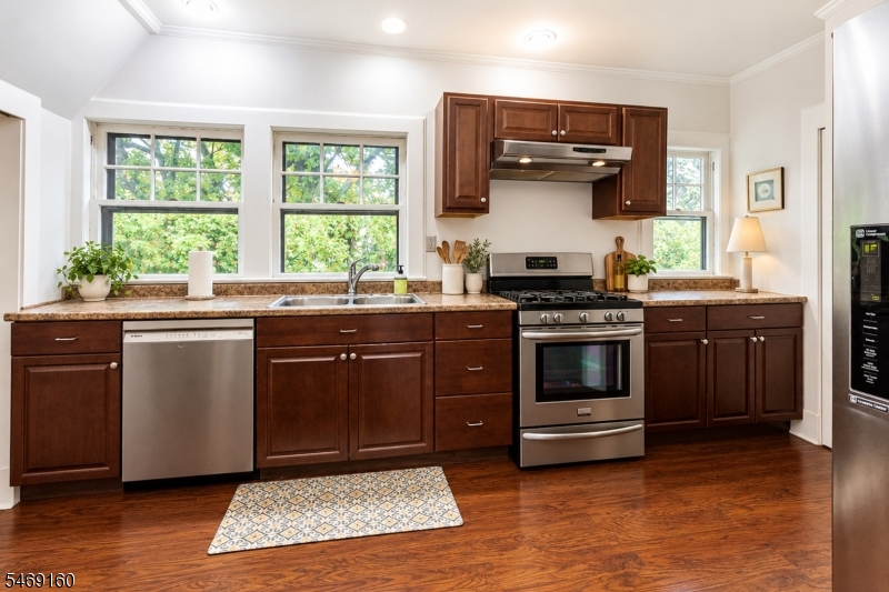 255 Park Street Montclair NJ 07043