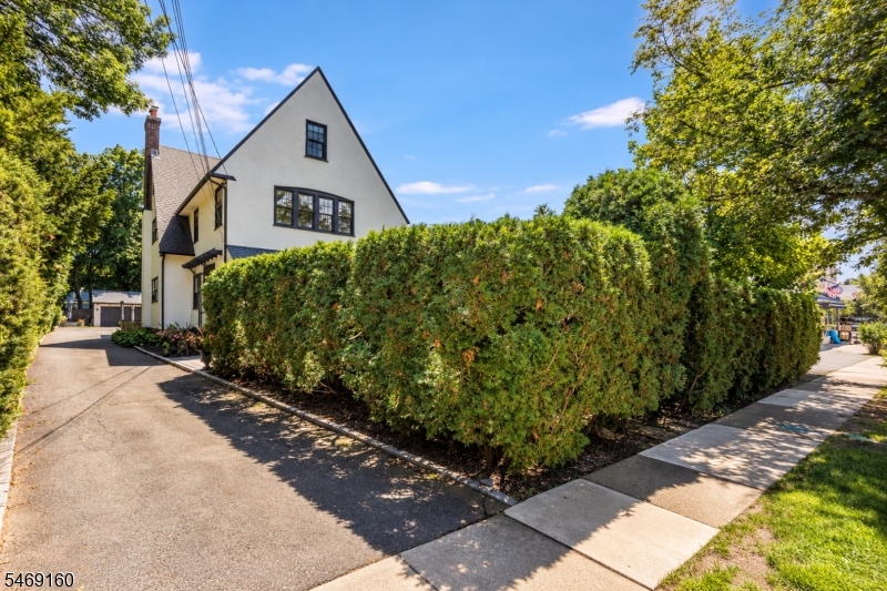 255 Park Street Montclair NJ 07043