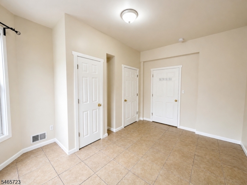 92 Bloomfield Avenue Paterson NJ 07503