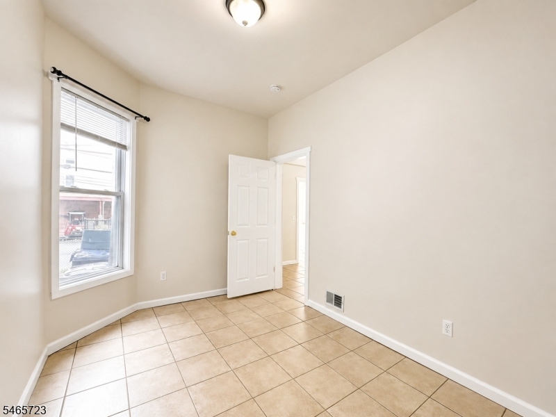 92 Bloomfield Avenue Paterson NJ 07503