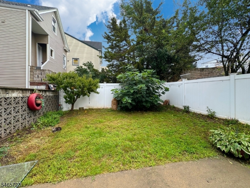 92 Bloomfield Avenue Paterson NJ 07503