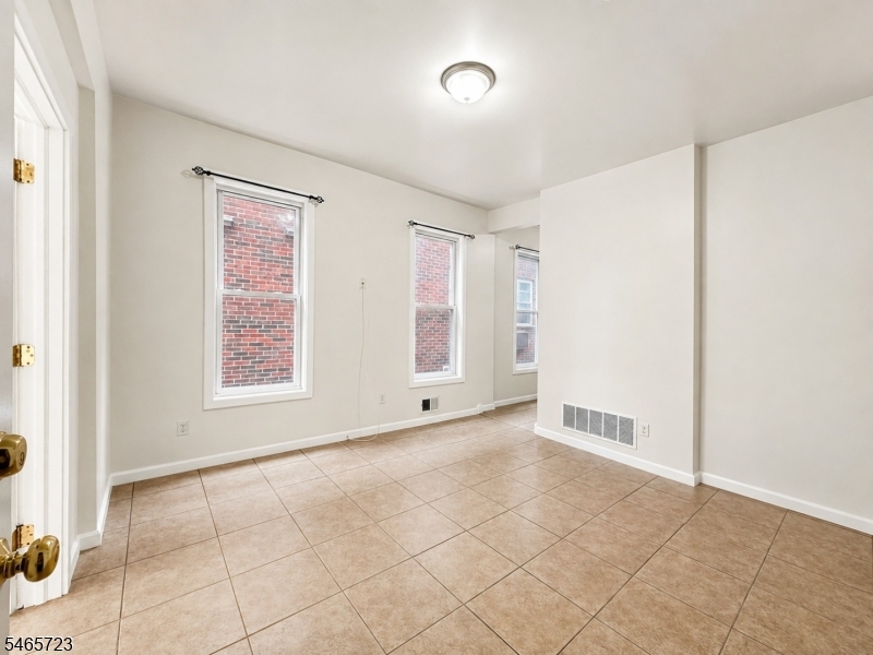 92 Bloomfield Avenue Paterson NJ 07503