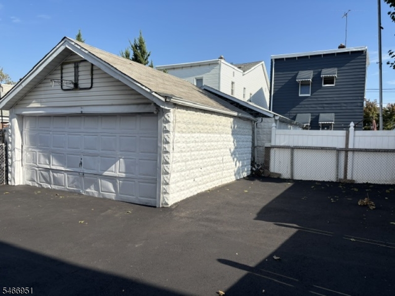 192 N 17th Street Bloomfield NJ 07003