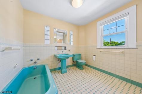 26 Lafayette Avenue East Orange NJ 07017