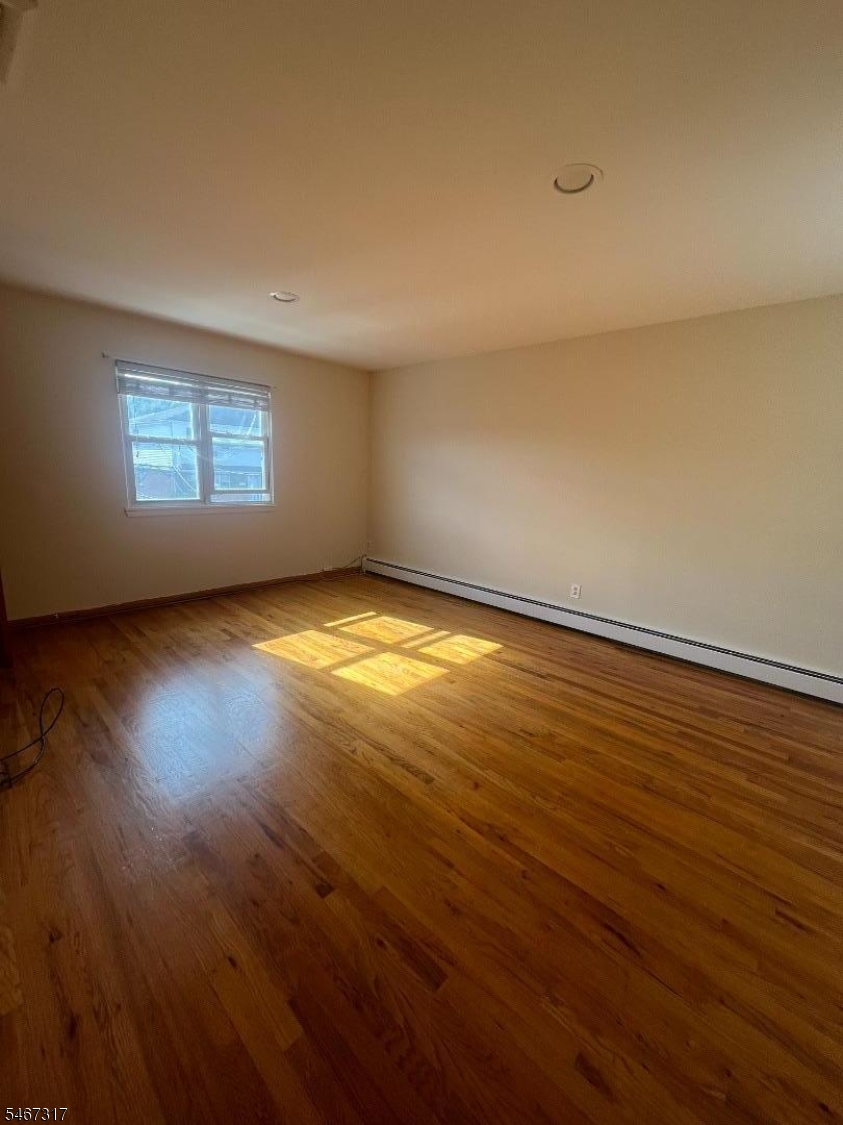 432 Edmund Avenue Paterson NJ 07502