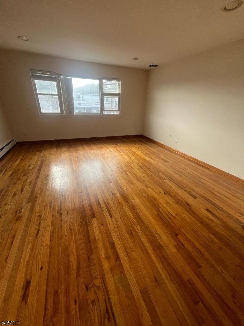 432 Edmund Avenue Paterson NJ 07502