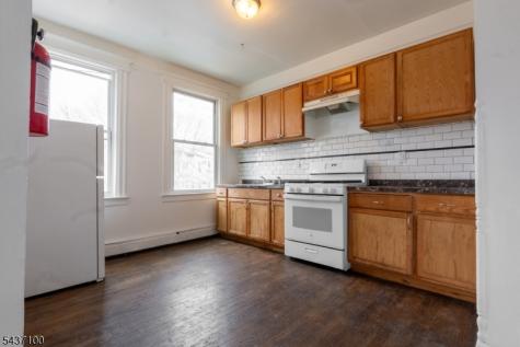410 Chadwick Avenue Newark NJ 07112