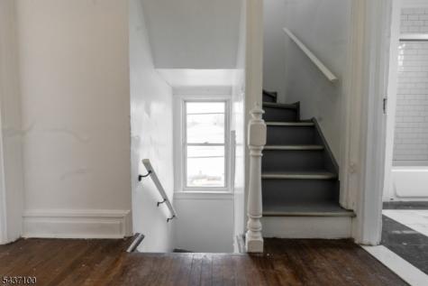 410 Chadwick Avenue Newark NJ 07112