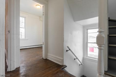 410 Chadwick Avenue Newark NJ 07112