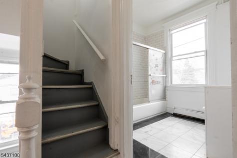 410 Chadwick Avenue Newark NJ 07112