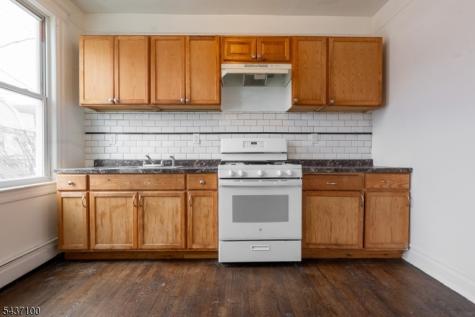 410 Chadwick Avenue Newark NJ 07112