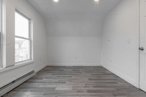 410 Chadwick Avenue Newark NJ 07112