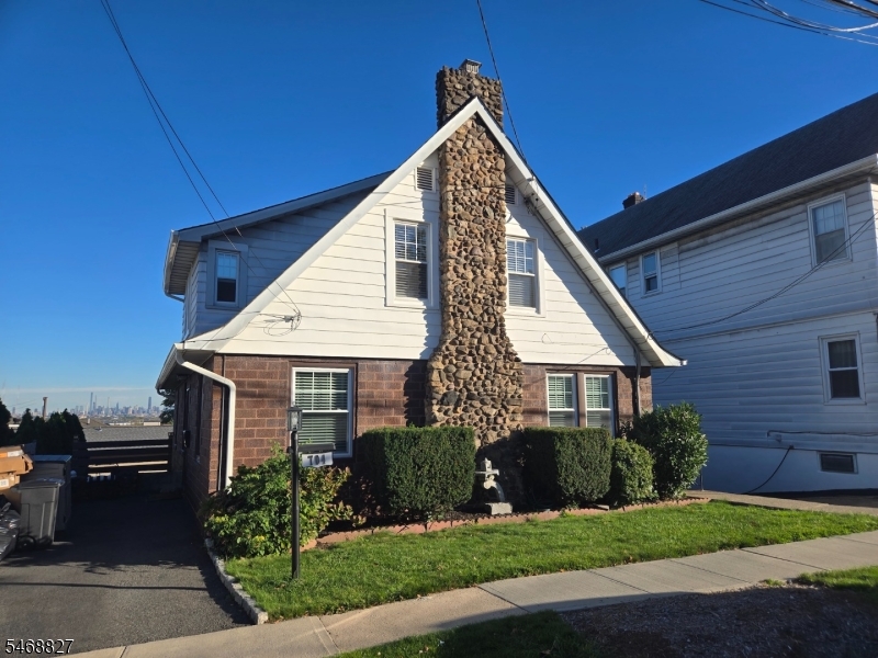 704 3RD Street Lyndhurst NJ 07071