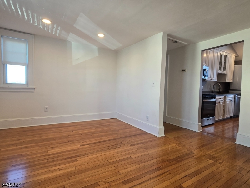 704 3RD Street Lyndhurst NJ 07071