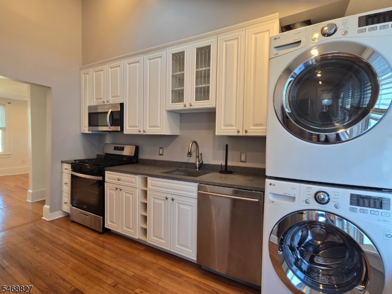 704 3RD Street Lyndhurst NJ 07071