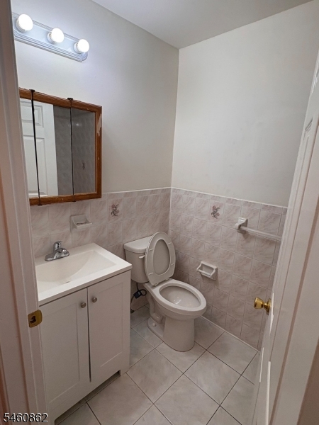 210 2ND Street Elizabeth NJ 07206