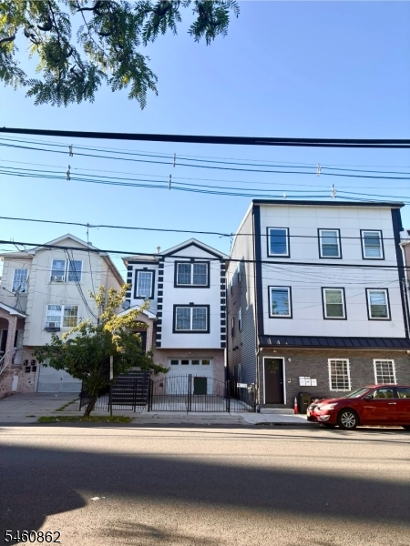 210 2ND Street Elizabeth NJ 07206